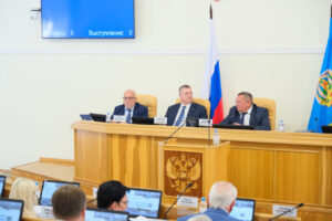 Игорь Мартынов сообщил об итогах работы Думы Астраханской области в первом полугодии