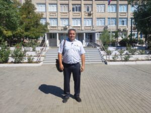 По 80 километров ежедневно. Астраханский учитель преодолевал серьезный путь, чтобы провести уроки