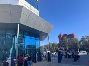 В Астрахани всех посетителей ТЦ «Алимпик» попросили срочно покинуть здание