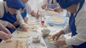 Юные астраханцы с ОВЗ могут вернуться в школу после выпуска