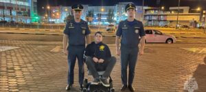 В Астрахани сотрудники МЧС помогли 16-летнему герою отправиться на лечение