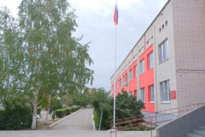 Школа имени А. Джанибекова в Растопуловке встречает учеников обновленной и уютной