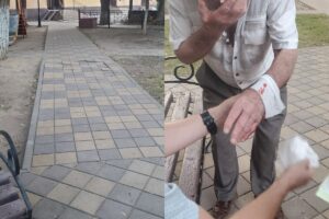 Постоянно падаем: астраханцы жалуются на плитку в сквере на Адмирала Нахимова