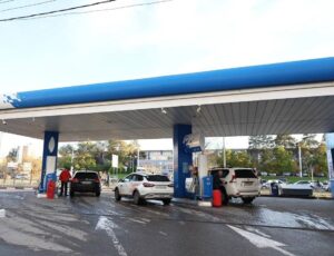 В Астраханской области рассказали, что происходит с бензином и есть ли он вообще