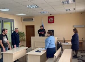Бывший астраханский чиновник осуждён за взятку в полмиллиона рублей от строительной компании