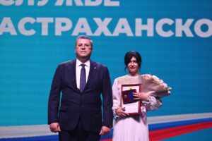 Астраханский вице-губернатор вручил награды лучшим работникам онкологической службы