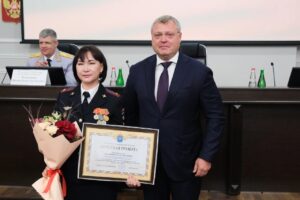 Игорь Бабушкин поздравил астраханский коллектив УМВД с Днем полиции