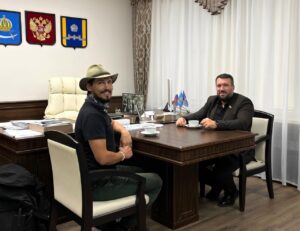 В Астраханскую область пришел необычный путешественник, обожающий кофе