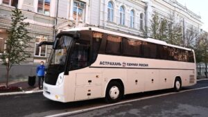 Игорь Бабушкин передал в зону СВО автобус для перевозки военных