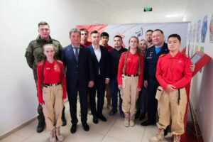 Ринат Аюпов встретился с юнармейцами, победившими в международном турнире