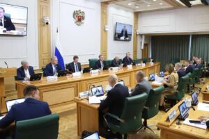 Астраханский губернатор выступил с докладом о межнациональных отношениях в регионе