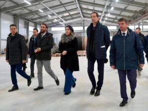 Посол Азербайджана в РФ посетил крупные заводы под Астраханью