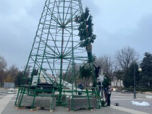 Главная елка Астрахани в этом году переедет из кремля