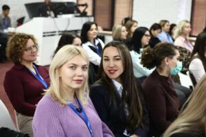 Число подписчиков групп и каналов астраханских госведомств увеличилось на 20% за год