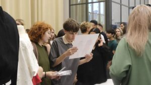 Куда могут устроиться молодые астраханцы и где им проходить обучение