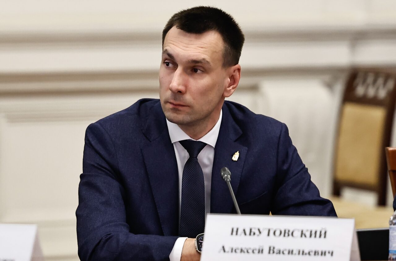 Алексей Набутовский