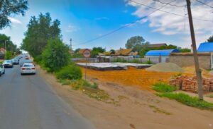 На Свободном поселке готовятся восстанавливать тротуар от Мясокомбинатского моста