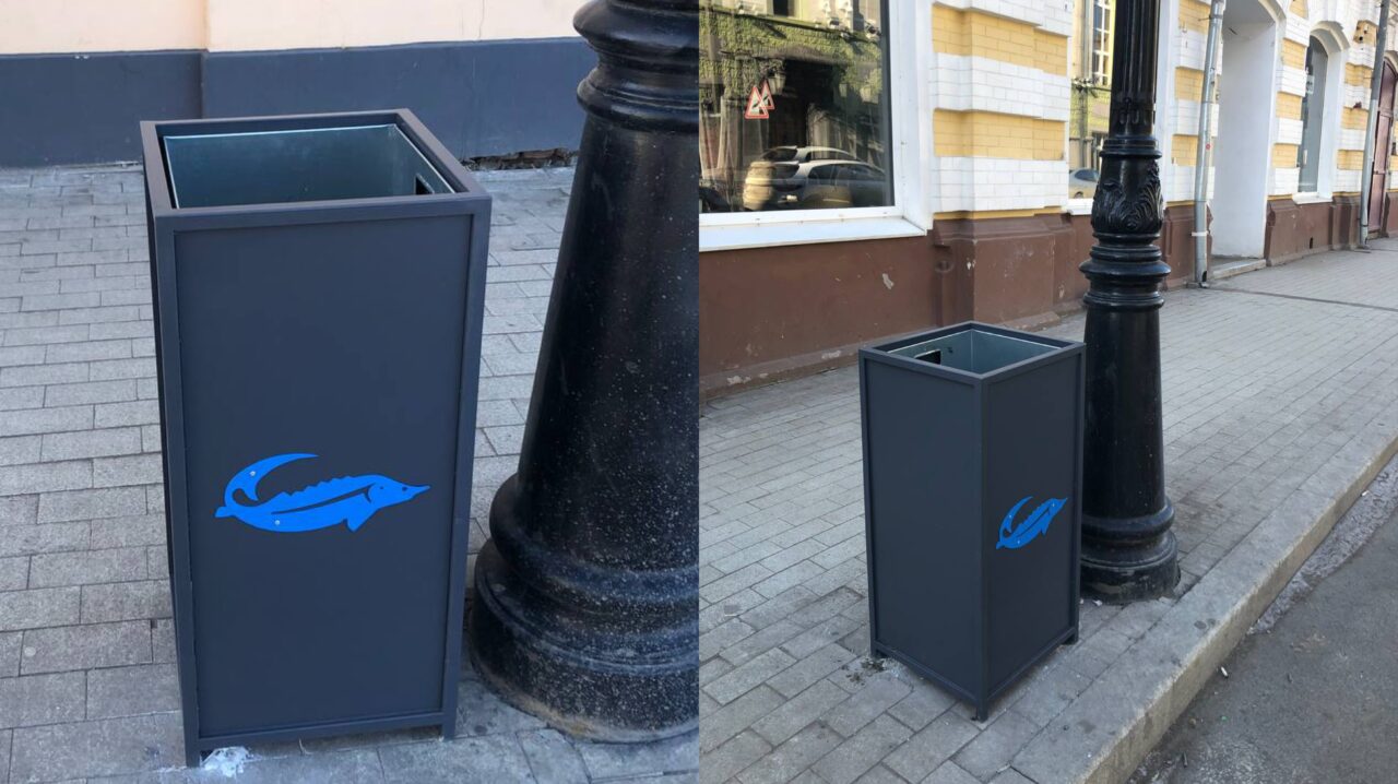 В центре Астрахани установили урны с осетрами: где они еще появятся