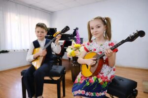 Астраханские школы искусств отремонтируют и закупят для них новые инструменты