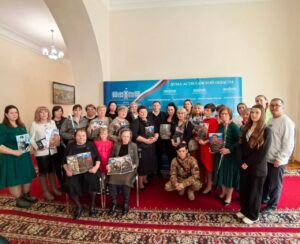 В Астрахани матерям бойцов вручили нагрудные знаки «Мать солдата»