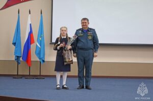 Под Астраханью семеро подростков сдерживали пламя до приезда пожарных: ребят наградили