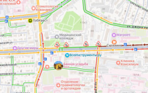 На Николая Островского возле Медколледжа сильная пробка из-за ремонта водопровода