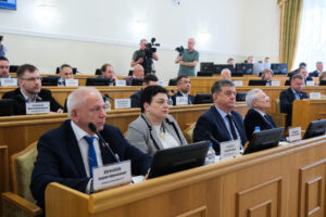 Что обсуждали на пленарном заседании Думы Астраханской области