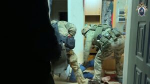 В Астрахани у сотрудника предприятия «Чистый город» прошли обыски: во всем виноваты пакеты