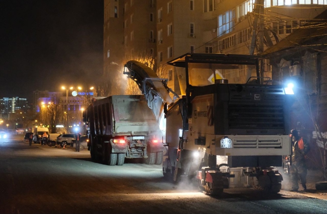 В Астрахани начали ремонт одной из центральных улиц: какие еще обновят