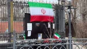 В Астрахани появился стихийный мемориал у консульства Ирана