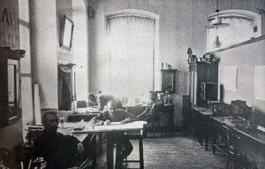 Где в Астрахани больше ста лет назад находилась Ихтиологическая лаборатория и музей