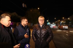 Игорь Бабушкин проверил, как ремонтируют астраханские улицы и дома