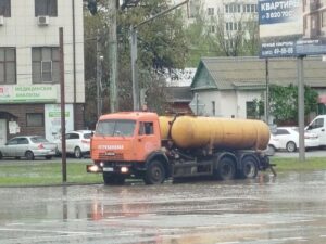Коммунальные службы Астрахани противостоят непогоде