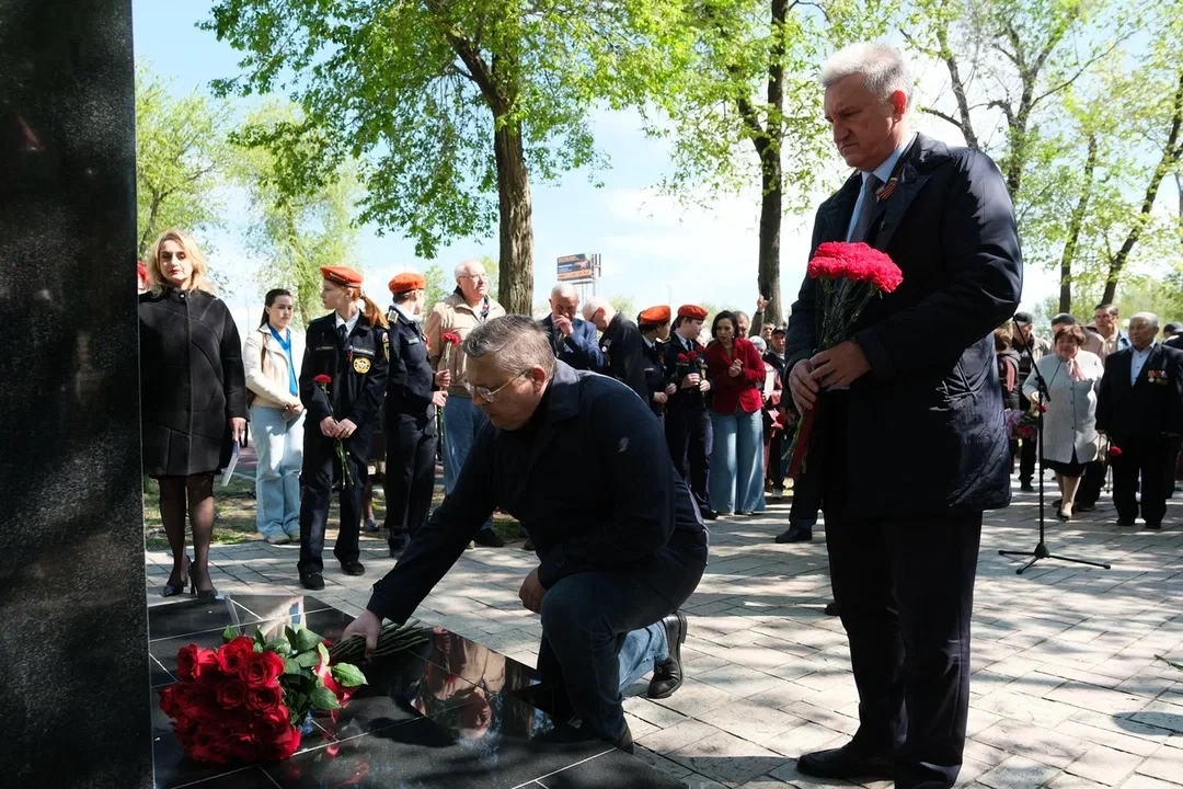 Астраханский вице-губернатор наградил ликвидаторов аварии на Чернобыльской АЭС