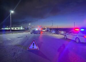 Под Астраханью произошло серьезное ДТП с тремя машинами, пострадали ребенок и девушка