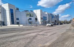 В Астрахани начали масштабный ремонт улицы Боевой