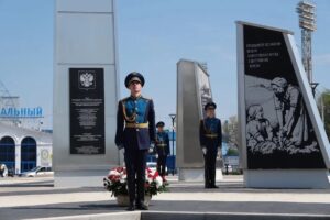 В Астрахани торжественно почтили память героев-победителей