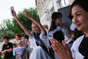 Игорь Бабушкин обратился к астраханским школьникам