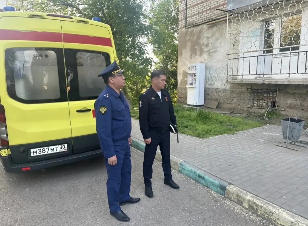 В Астрахани погиб подросток, упав с четвертого этажа
