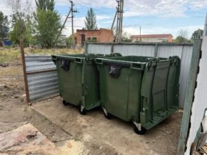 160 новых евроконтейнеров установлены в г. Камызяк