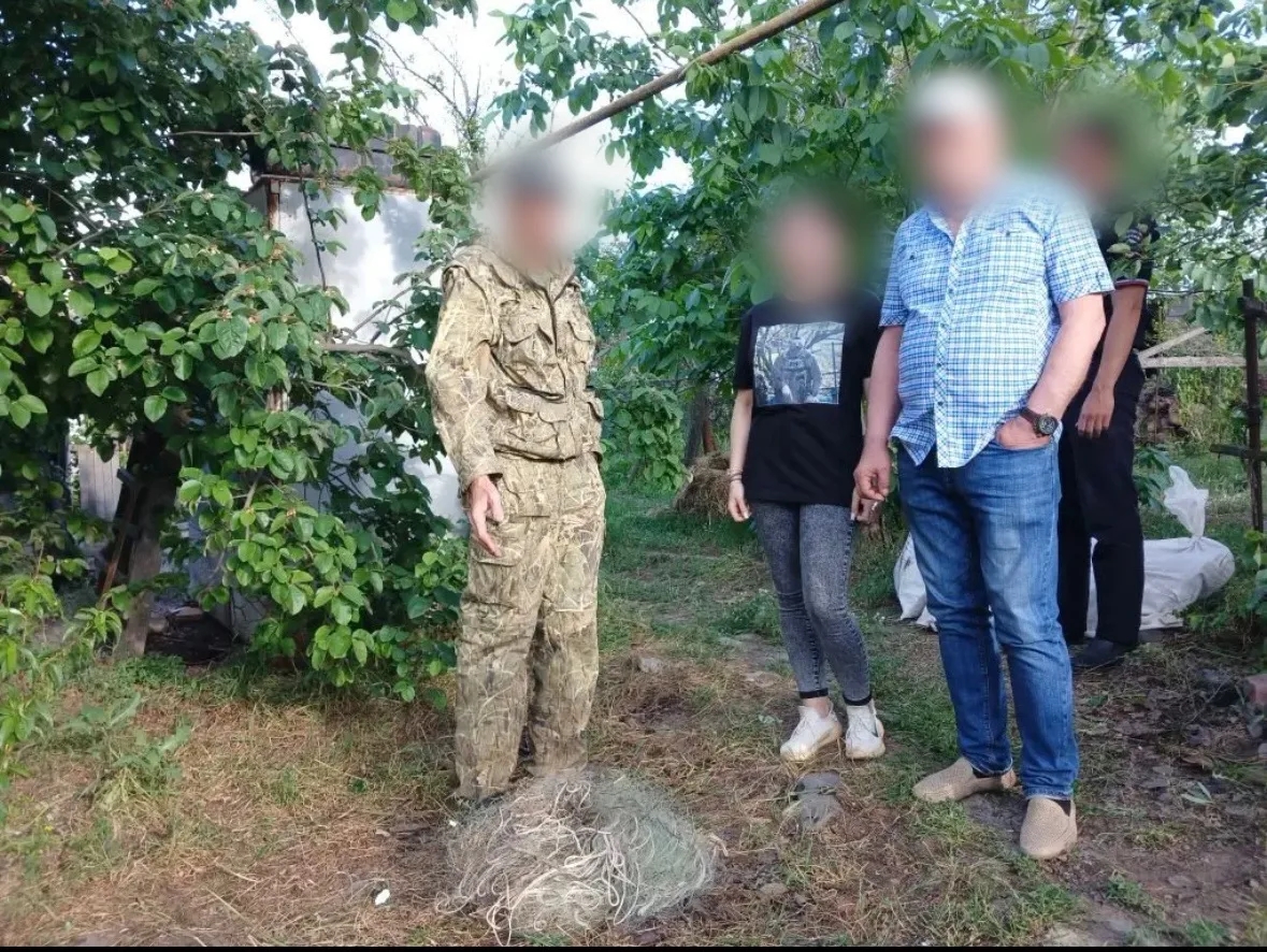 Под Астраханью живет нарушитель закона, который любит делать запасы: его тайна раскрыта