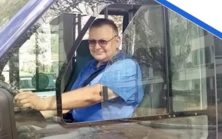 В Астрахани поэт и бывший директор рекламного агентства водит автобус