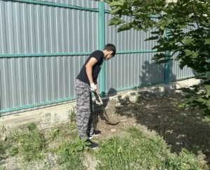 В Астрахани администрация предлагает работу подросткам: полсотни человек уже устроились
