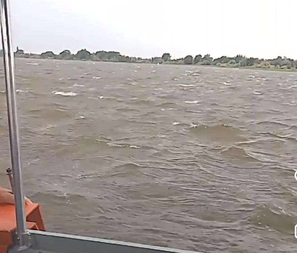 Под Астраханью в подводной яме утонул молодой человек