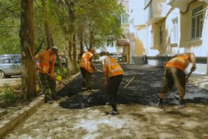 В каких дворах Кировского района Астрахани уложат новый асфальт