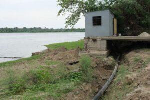 В астраханском поселке теперь подают воду без рыб и речного мусора