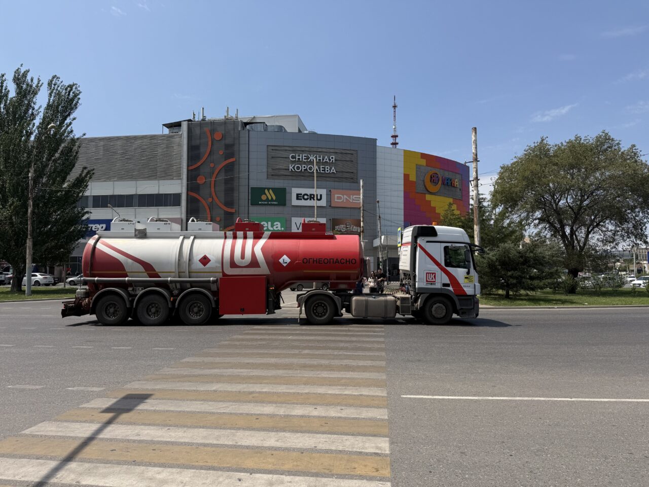 В понедельник в Астрахани дополнительно открыли еще три заправки