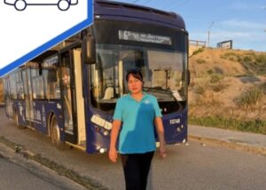 В Астрахани мать семерых детей водила фуру, теперь возит пассажиров