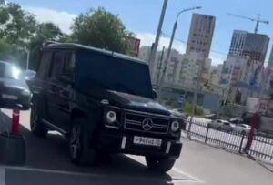 Полиция нашла и наказала астраханца, который менял номера на машине ради заправки