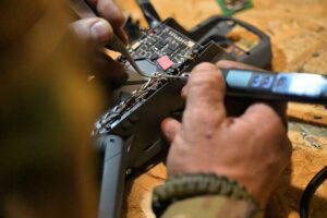 Астраханец сменил предпринимательскую деятельность на службу Родине